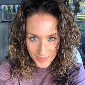 Meet your Posher, Alison